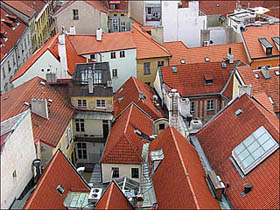 Вид со Староместской ратуши  на крыши домов Старого Места